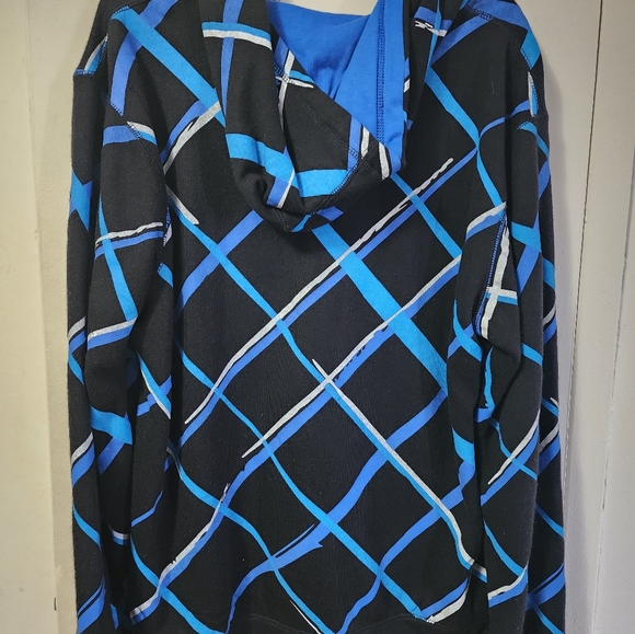 Urban Heritage abstract stripes XL sweater - Picture 3 of 3